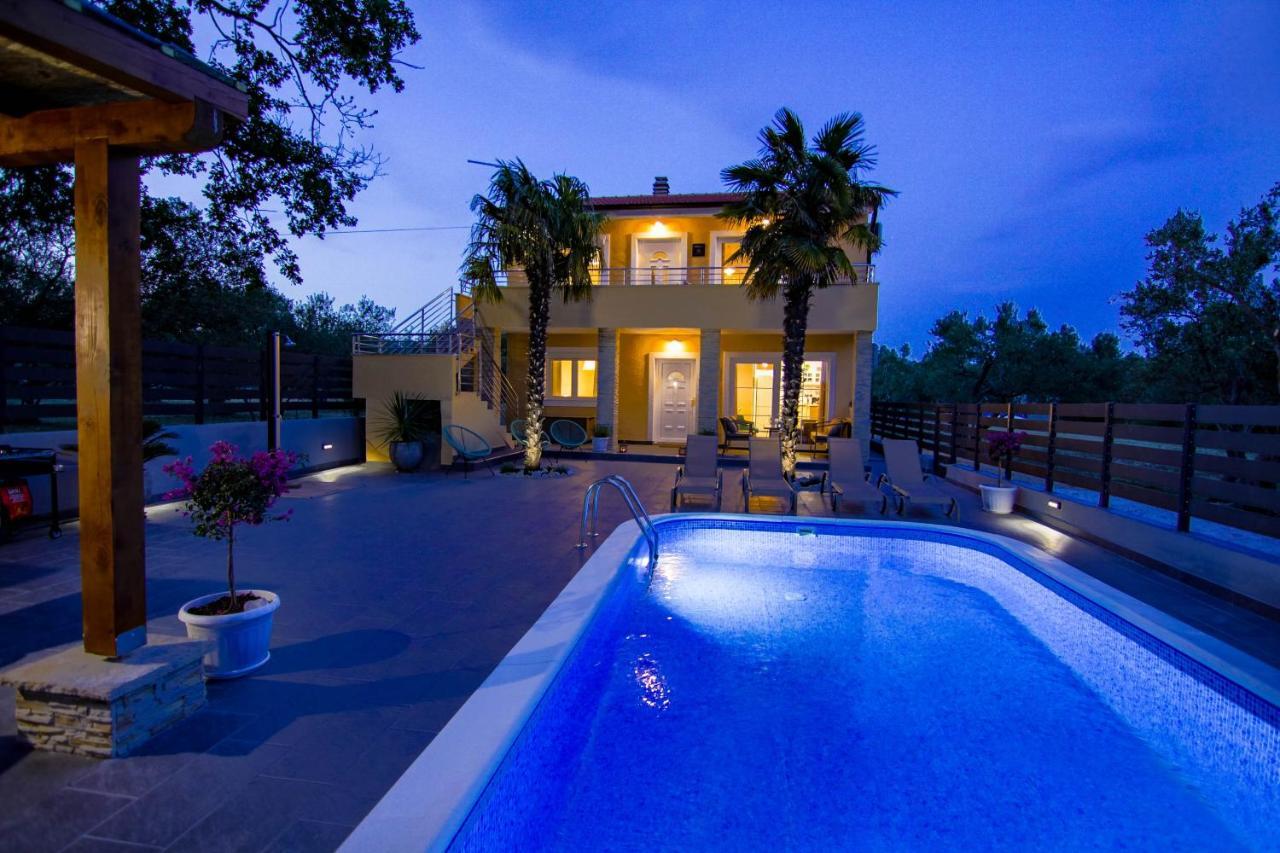 Villa Twins Sukosan With Heated Pool Exterior foto