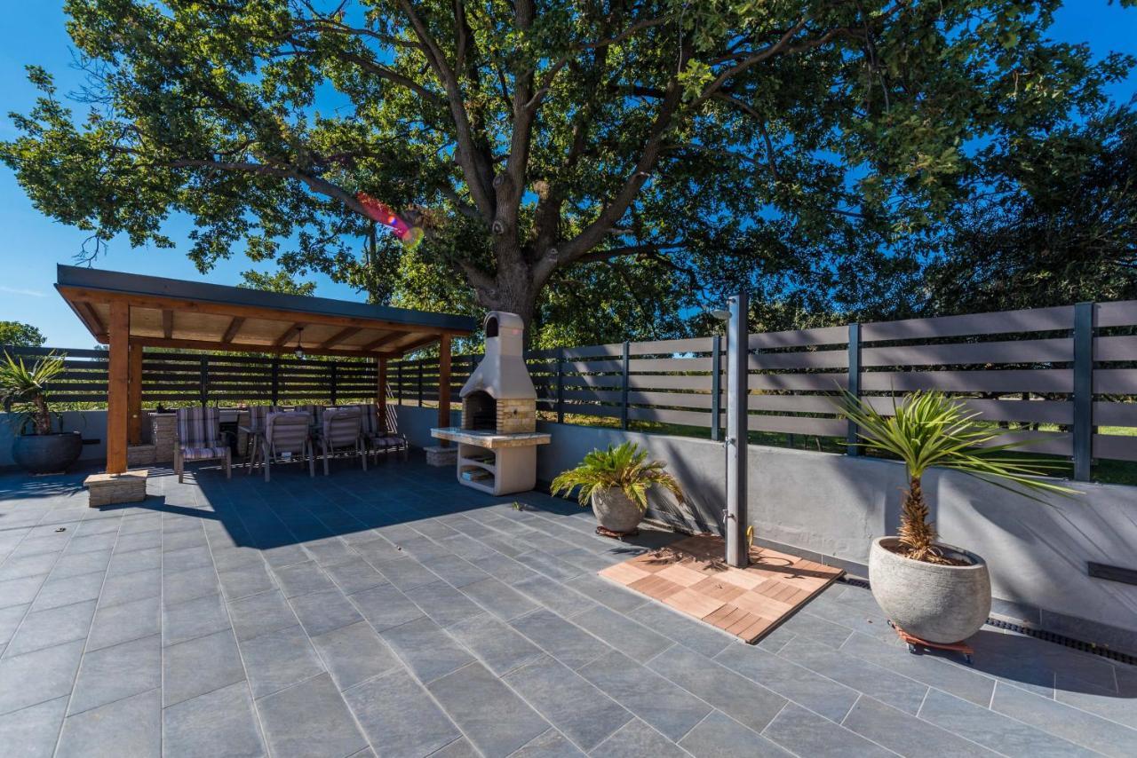 Villa Twins Sukosan With Heated Pool Exterior foto